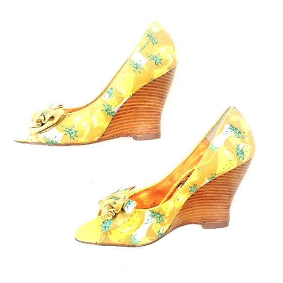 Naughty Monkey Yellow Wedges - Picture 6 of 6
